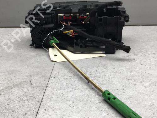 Used Climate control Climate control RENAULT ESPACE II (J/S63_) 2.1 TD (J633, J634, J/S635, J/S63D) (88 hp) 25561184 25561184