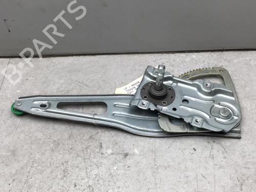 Used Rear right window mechanism TOYOTA YARIS (_P9_) 1.0 VVT-i (KSP90_, KSP90R) (69 hp) 25584683