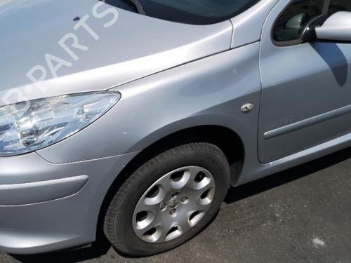 Høyre foran beltestrammer PEUGEOT 307 Break (3E) 1.6 HDi 110 | BP25559949C88 