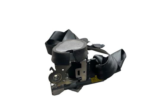 front-right-seatbelt-citroen-c4-cactus-2014-29005043 main image