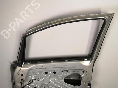 Used Right front door OPEL ZAFIRA / ZAFIRA FAMILY B (A05) 1.9 CDTI (M75) (100 hp) 25559603