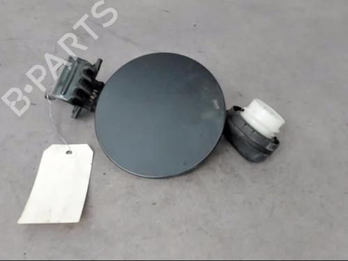 Używane Klapa wlewu paliwa TOYOTA YARIS (_P9_) 1.4 D-4D (NLP90_, NLP90R) (90 hp) 25553054