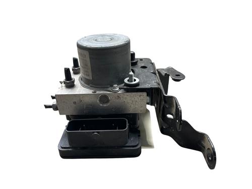 Used ABS pump ABS pump RENAULT MASTER III Van (FV) 2.3 dCi 135 FWD (FV0N, FV08, FV06, FV00, FV1S) (136 hp) 33317662 33317662