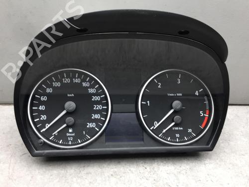 Used Instrument cluster Instrument cluster BMW 3 (E90) 320 d (177 hp) 25535126 25535126