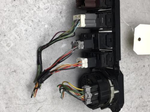 Switch NISSAN PATHFINDER III (R51) 2.5 dCi 4WD | BP25560979I30