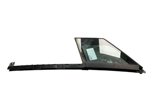 front-left-quarter-glass-renault-captur-i-j5_-h5_-2013-25530484 main image