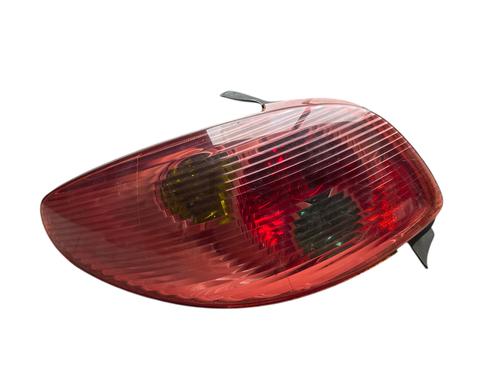 Used Left taillight PEUGEOT 206 Hatchback (2A/C) 1.4 HDi eco 70 (68 hp) 30082510