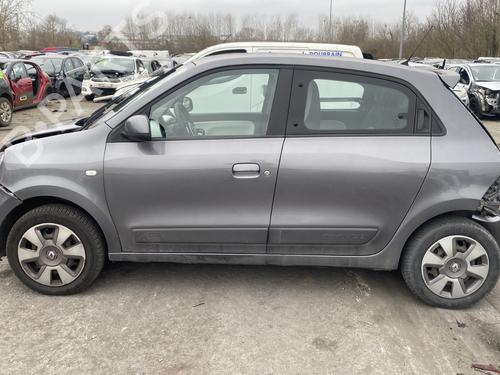 Venstre solskærm RENAULT TWINGO III (BCM_, BCA_) 1.0 SCe 70 (BCMB) | BP28202616I1 - Image 12
