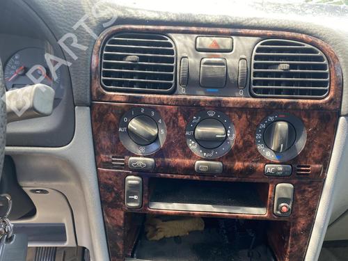 Seat buckle VOLVO S40 I (644) 1.9 DI | BP25576121I32