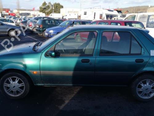 Right headlight FORD FIESTA IV (JA_, JB_) 1.4 i 16V | BP25524679C29 