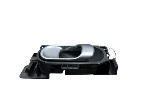 Used Front right interior door handle CITROËN C4 CACTUS 1.2 THP 110 (110 hp) 29200473