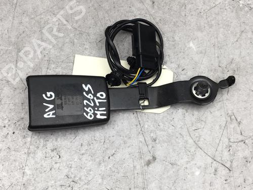 Used Seat buckle ALFA ROMEO MITO (955_) 1.3 MultiJet (955AXP1A, 955AYC1A) (95 hp) 25524901