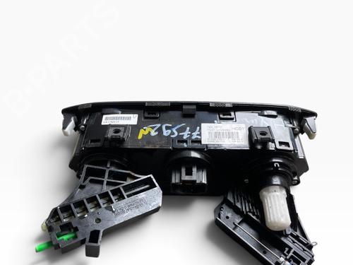 Used Climate control Climate control HYUNDAI i20 II (GB, IB) 1.0 T-GDI (101 hp) 40524681 40524681