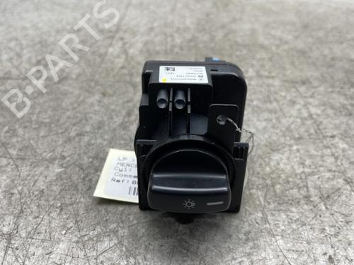 Used Headlight switch MERCEDES-BENZ B-CLASS Sports Tourer (W245) B 180 CDI (245.207) (109 hp) 25573191