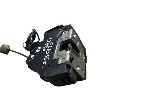 Rear right lock MERCEDES-BENZ CLS (C219) CLS 320 CDI (219.322) | BP25513494C99