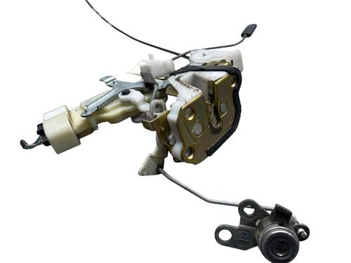 front-right-lock-toyota-yaris-_p1_-1999-2000-2001-2002-2003-2004-2005-25497134 main image