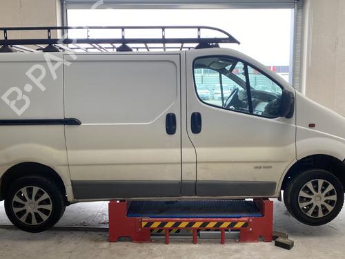 Left front indicator RENAULT TRAFIC II Van (FL) 1.9 dCi 80 (FL0B) | BP29918228C32 - Image 10