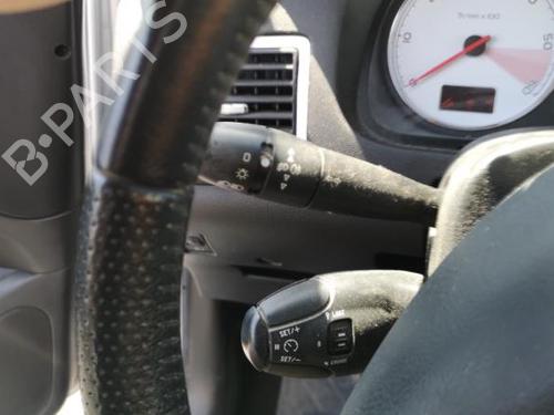 Høyre foran beltestrammer PEUGEOT 307 Break (3E) 1.6 HDi 110 | BP25559949C88 