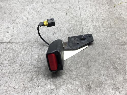 Used Seat buckle CITROËN DS4 (NX_) 2.0 HDi / BlueHDi 135 (136 hp) 25542277