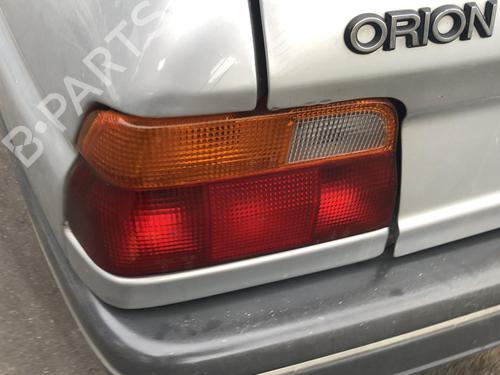 Right taillight FORD ESCORT V Saloon (AFL) 1.8 i 16V | BP25557762C35 