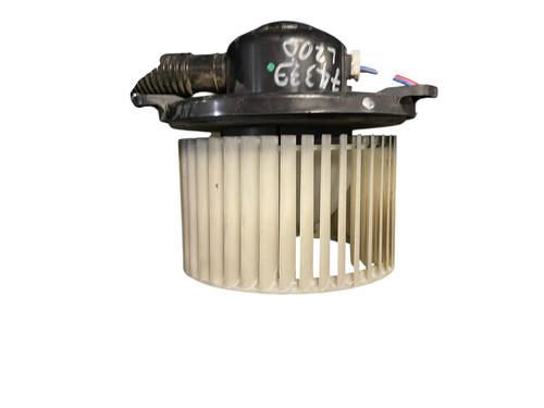 Used Heater blower motor MITSUBISHI L200 / TRITON (KJ_, KK_, KL_) 2.2 DI-D 4WD (150 hp) 27631133