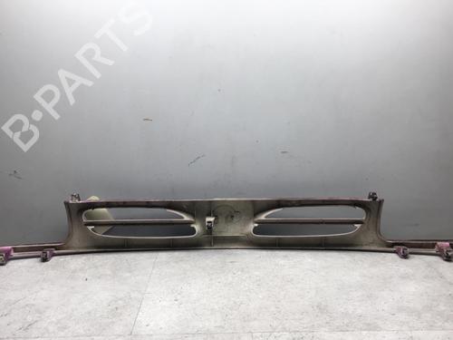 Used Grille NISSAN MICRA II (K11) 1.0 i 16V (K11) (54 hp) 25533258