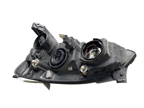 Used Right headlight Right headlight OPEL CORSA C (X01) 1.2 (F08, F68) (75 hp) 32703109 32703109