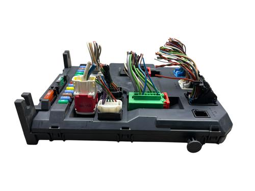 Used Fuse box Fuse box CITROËN C3 II (SC_) 1.0 VTi 68 (68 hp) 33205877 33205877