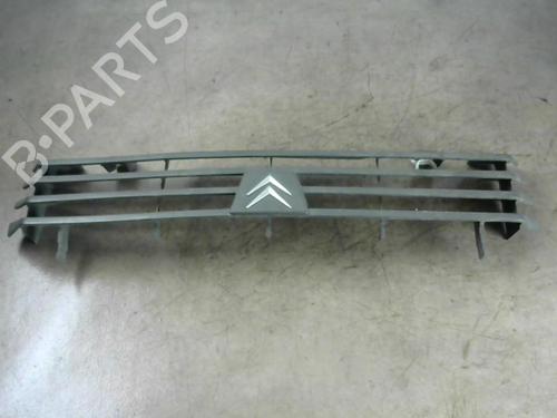 Used Grille CITROËN C15 Box Body/MPV (VD_) 1.8 D (60 hp) 25537716