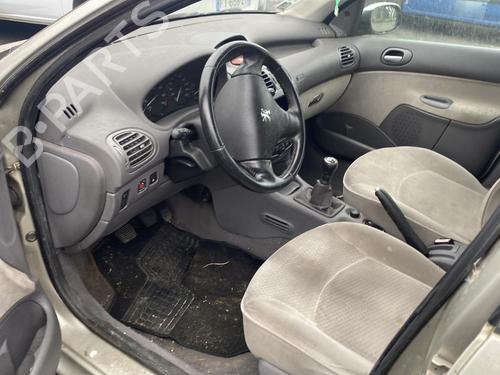Højre baglygte PEUGEOT 206 Hatchback (2A/C) 1.6 16V | BP25580961C35 