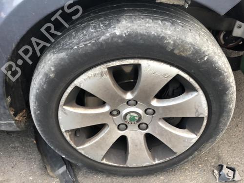 Left tailgate light SKODA SUPERB II (3T4) 2.0 TDI | BP25581381C79  - Image 8