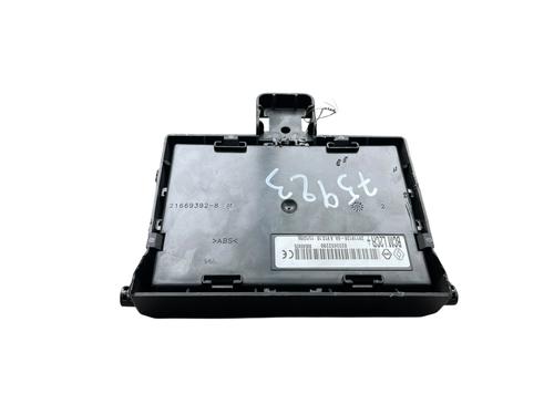 Used Fuse box Fuse box RENAULT CLIO III (BR0/1, CR0/1) 1.4 16V (98 hp) 33011596 33011596