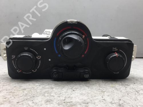 Used Climate control Climate control RENAULT CLIO III (BR0/1, CR0/1) 1.5 dCi (BR17, CR17) (86 hp) 25556831 25556831