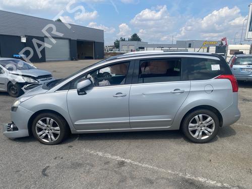 Used Parts PEUGEOT 5008 (0U_, 0E_) 1.6 HDi 4951650