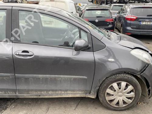 Radio TOYOTA YARIS (_P9_) 1.4 D-4D (NLP90_, NLP90R) | BP25572543E6 