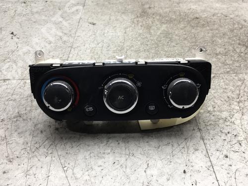 Climate control RENAULT CLIO IV (BH_) 1.5 dCi 75 | BP25546673I5 - Image 2