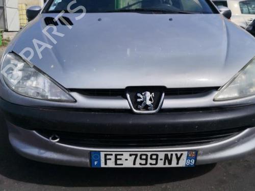 Right headlight PEUGEOT 206 Hatchback (2A/C) 1.4 i | BP25537084C29 