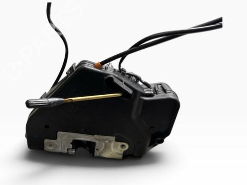 Used Rear left lock Rear left lock MERCEDES-BENZ C-CLASS (W203) C 220 CDI (203.008) (150 hp) 40439438 40439438