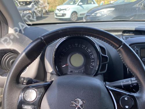 Left front fog light PEUGEOT 108 1.0 VTi 72 | BP26614807C30 - Image 15