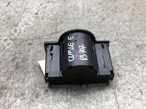 Used Headlight switch Headlight switch MERCEDES-BENZ E-CLASS (W212) E 250 CDI / BlueTEC (212.003, 212.004) (204 hp) 25541299 25541299