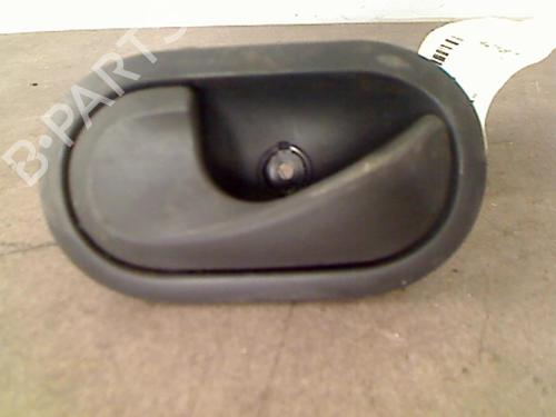 Used Front left interior door handle RENAULT CLIO III (BR0/1, CR0/1) 1.5 dCi (C/BR0G, C/BR1G) (68 hp) 25583892