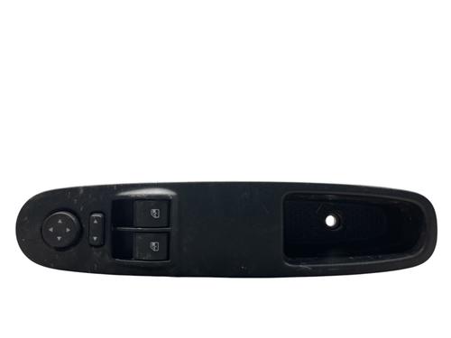 Used Left front window switch Left front window switch FIAT PUNTO (199_) 1.2 (199AXZ1A, 199BXZ1A) (69 hp) 25540708 25540708