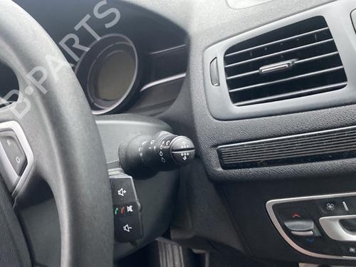 Fuse box RENAULT MEGANE III Hatchback (BZ0/1_, B3_) 1.5 dCi (BZ09, BZ0D, BZ1W, BZ29, BZ14) | BP32505465E1  - Image 17