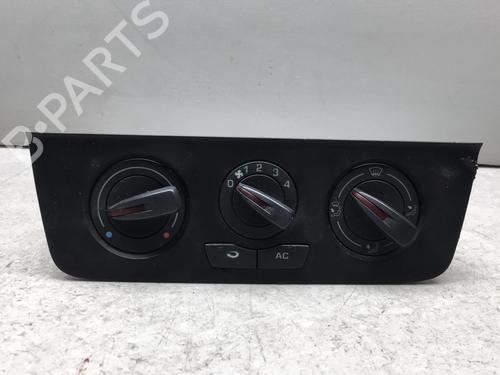Used Climate control SEAT IBIZA IV (6J5, 6P1) 1.4 TDI (80 hp) 25581887
