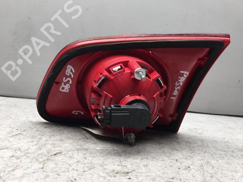 Venstre baklys, luke VW PASSAT B6 Variant (3C5) 2.0 TDI 16V (140 hp) 25533608