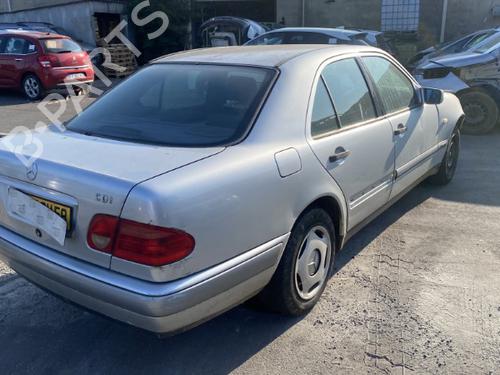 Front right window mechanism MERCEDES-BENZ E-CLASS (W210) E 200 CDI (210.007) | BP25543824C23 