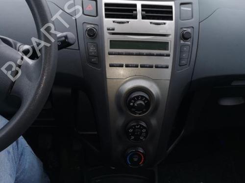 Right sun visor TOYOTA YARIS (_P9_) 1.0 VVT-i (KSP90_, KSP90R) | BP25578864I2 