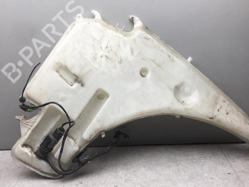 Used Windscreen washer tank BMW 3 (E90) 320 d (177 hp) 25535132
