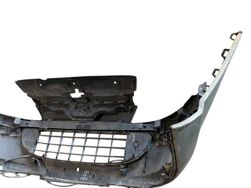 Zderzak przedni PEUGEOT 407 (6D_) 2.0 HDi 135 (6DRHRH, 6DRHRE, 6DRHRG, 6DRHRJ) | BP26385715C7 