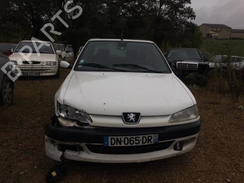 Rudehejsemekanisme Højre foran PEUGEOT 306 Hatchback (7A, 7C, N3, N5) 1.6 | BP25552464C23 